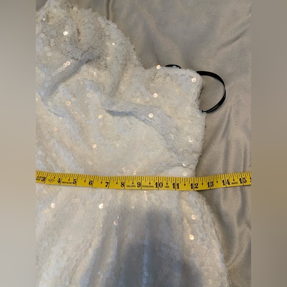 Marciano by guess One-Shoulder White Sequin wrap Dress xs bridal party formal - Picture 6 of 7